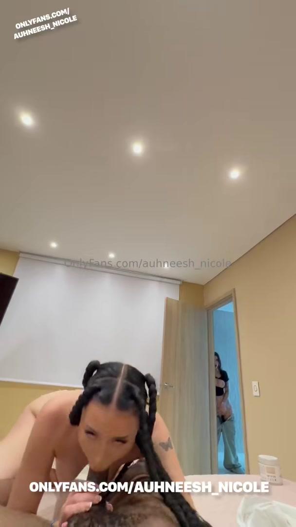 auhneesh_nicole_nude_voyeur_blowjob_onlyfans_video_leaked-ckcmkr