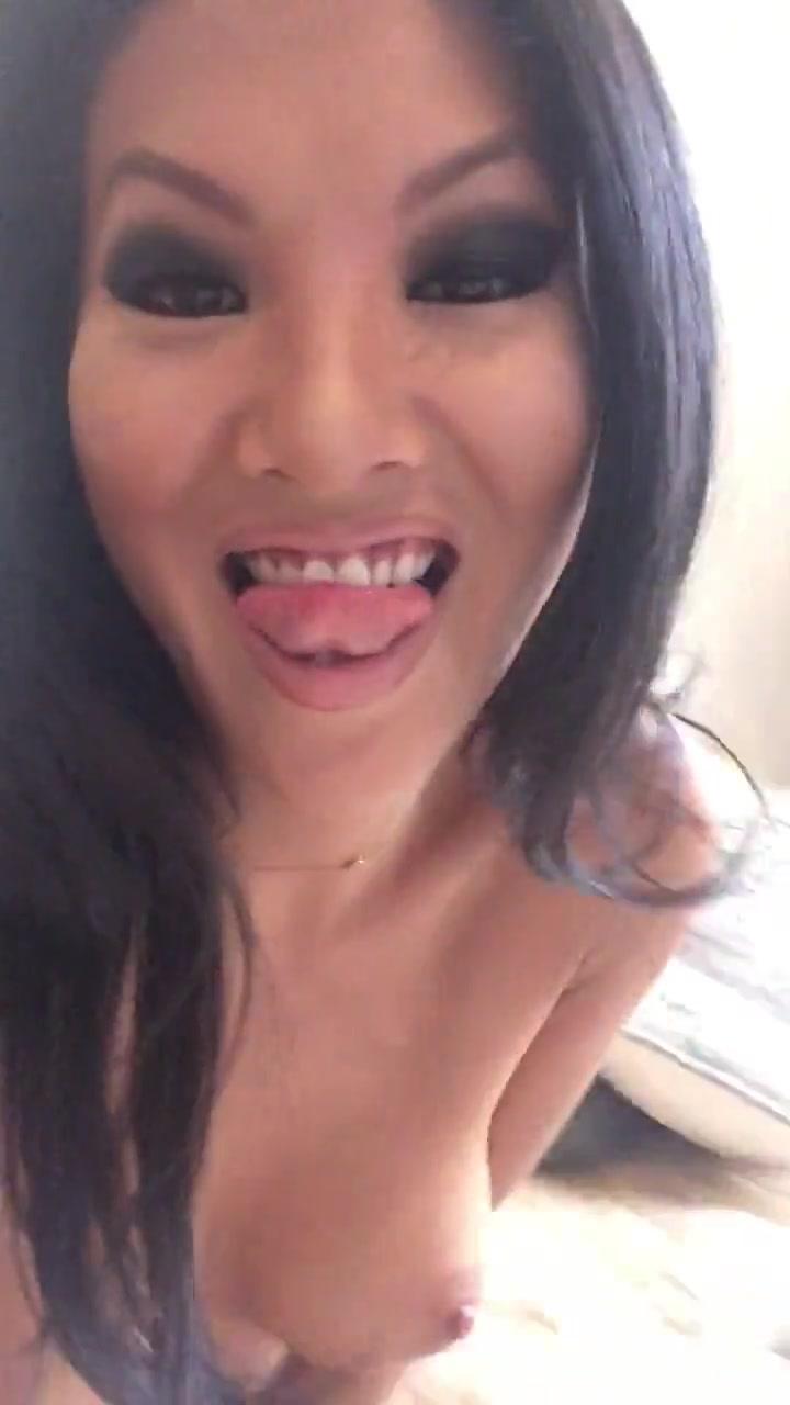 asa_akira_nude_fingering_selfie_onlyfans_video_leaked-jqeokk