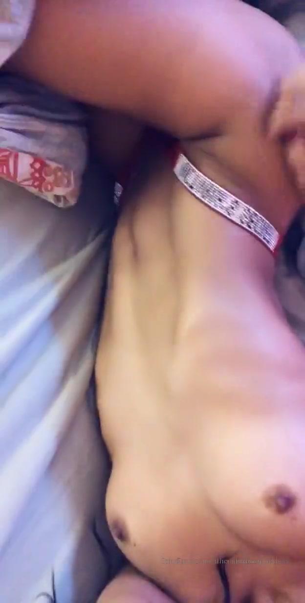 bronze_goddess_nude_selfie_titty_tease_onlyfans_video_leaked-gpnkce