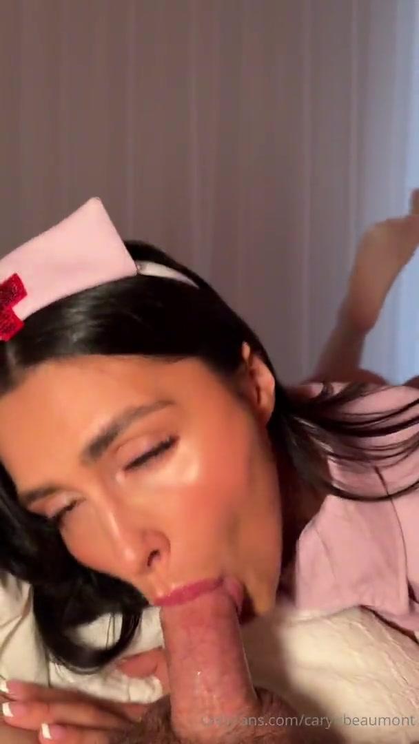 caryn_beaumont_nurse_cosplay_butt_plug_onlyfans_video_leaked-vgetxj