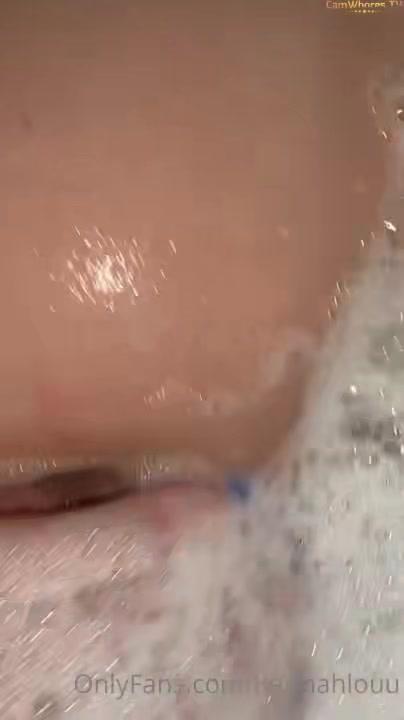 hannah_louu_nude_bath_tub_blowjob_onlyfans_video_leaked-wdiasx