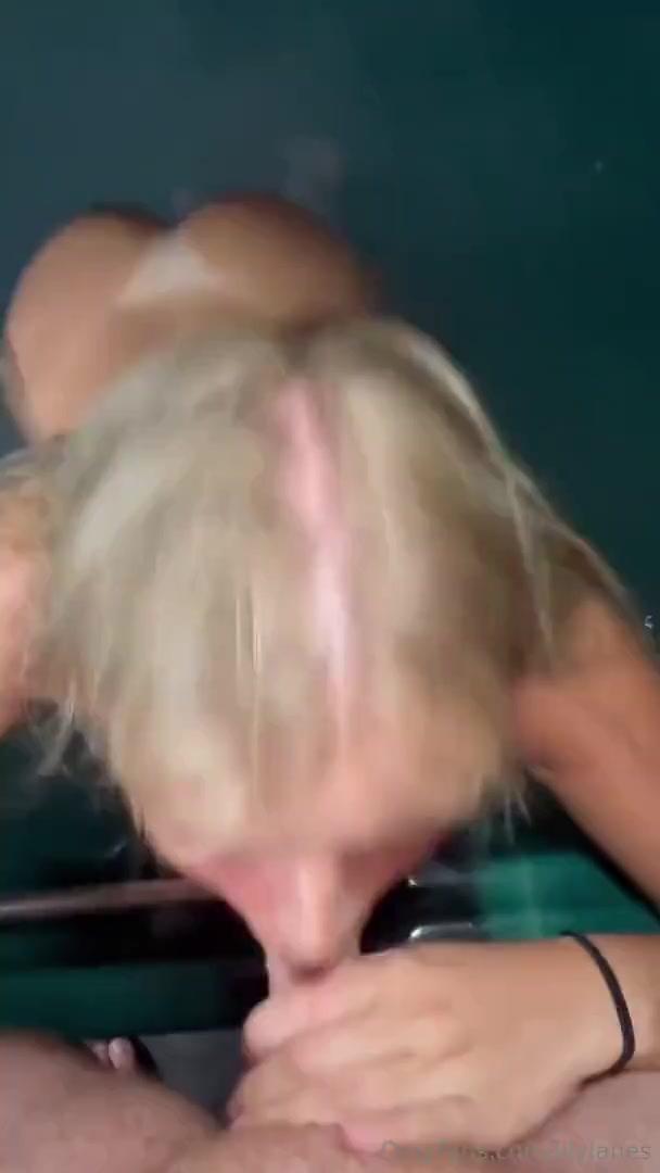 lily_lanes_nude_hot_tub_pov_blowjob_onlyfans_video_leaked-ipmzuy