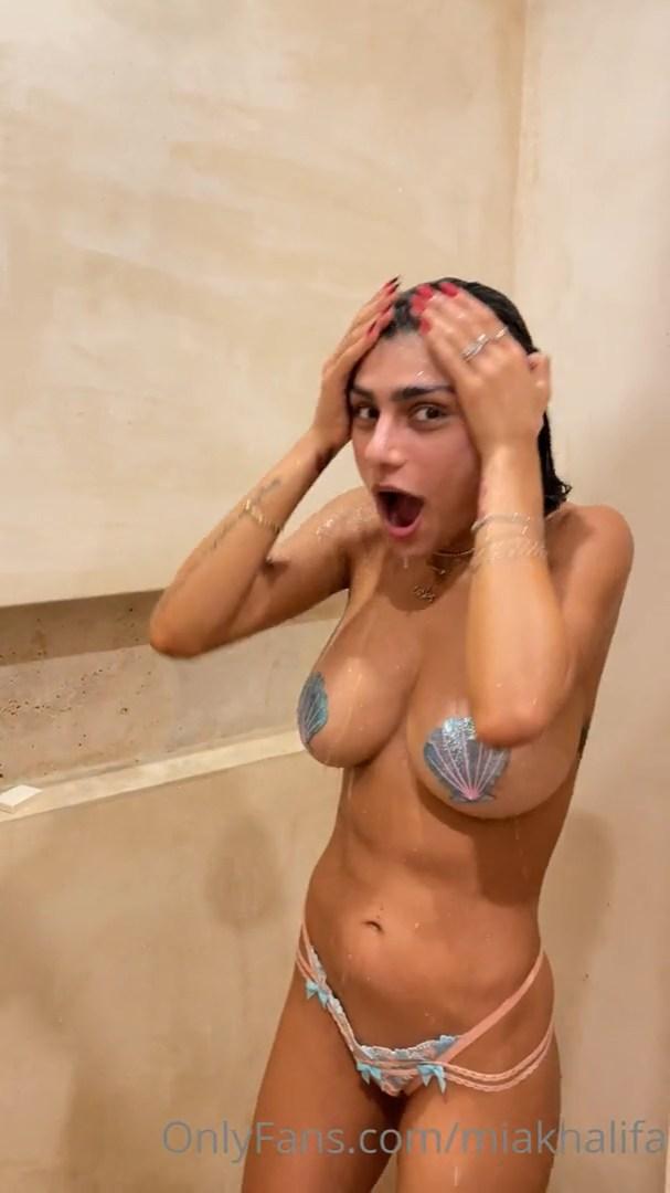 mia_khalifa_nude_shower_pasties_tease_onlyfans_video_leaked-fdbfhr