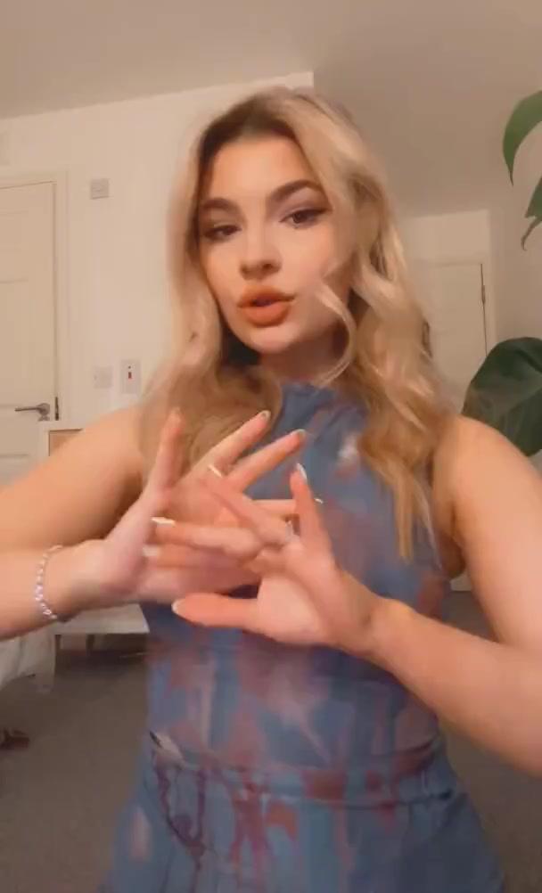 pasmrx_nude_dress_strip_onlyfans_video_leaked-jhfeph