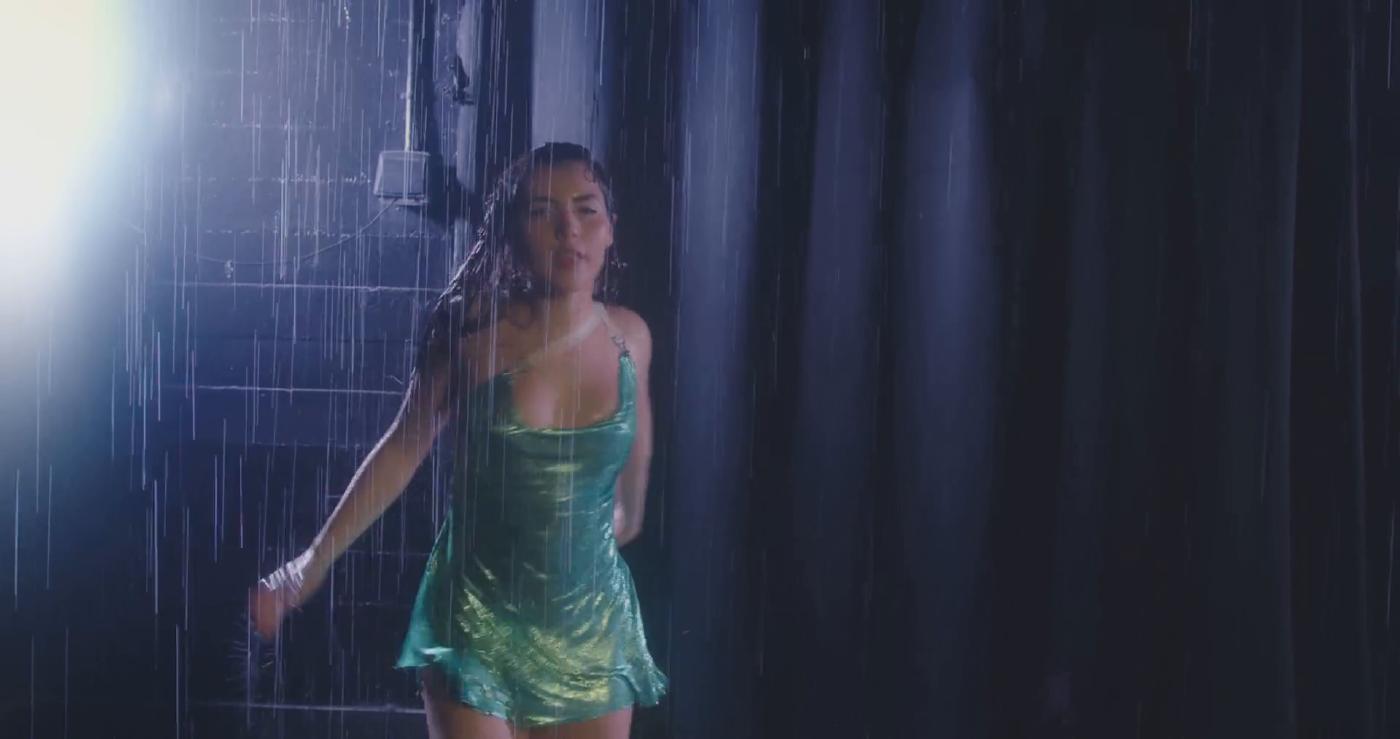 andrea_botez_sexy_wet_dress_dancing_video_leaked-ztpswe-influencers-gonewild