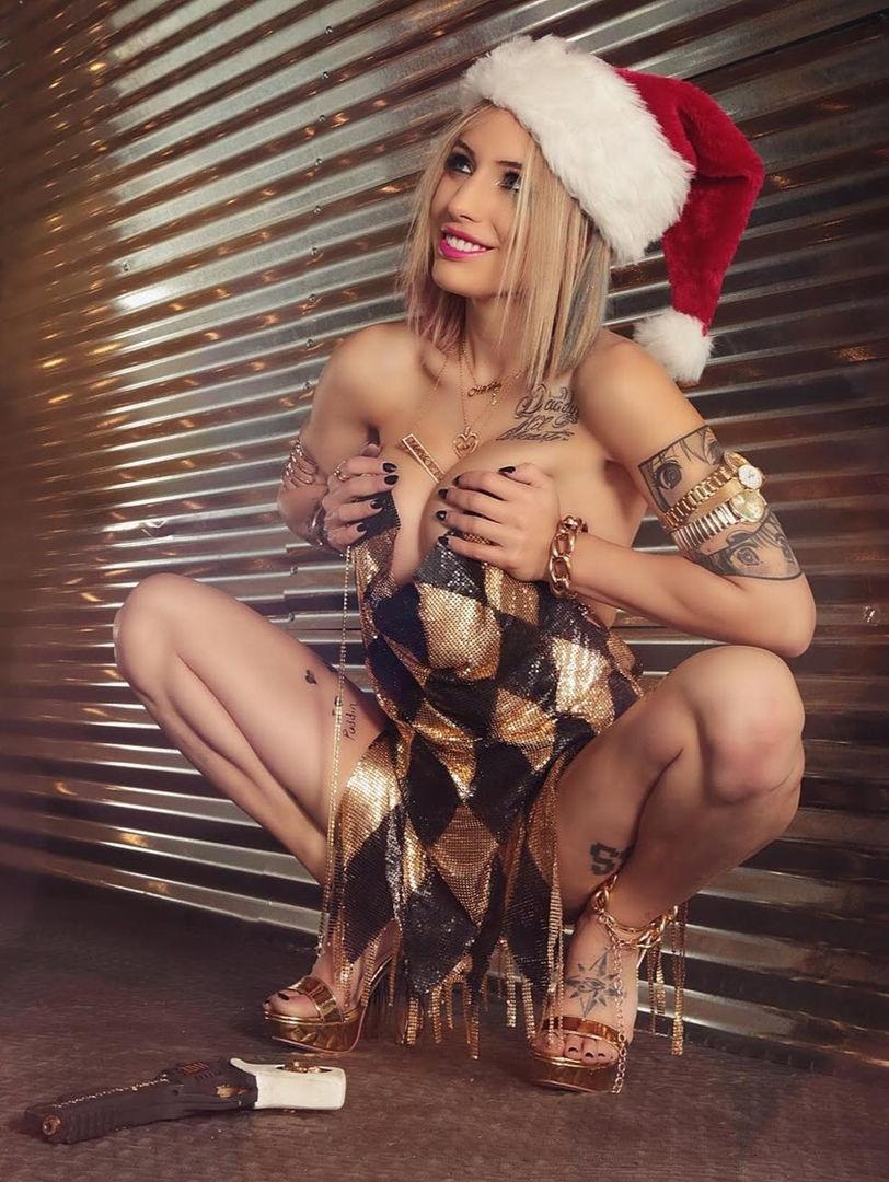 liz_katz_xmas_harley_quinn_cosplay_onlyfans_video_leaked-myzrhp-influencers-gonewild