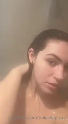 mikaela_pascal_topless_handbra_shower_onlyfans_video_leaked-iojraf-influencers-gonewild