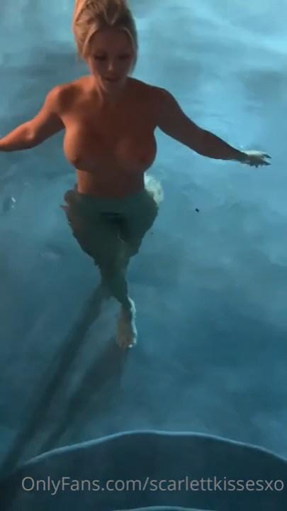 scarlettkissesxo_outdoor_pool_blowjob_onlyfans_video_leaked-fjrtaf-influencers-gonewild