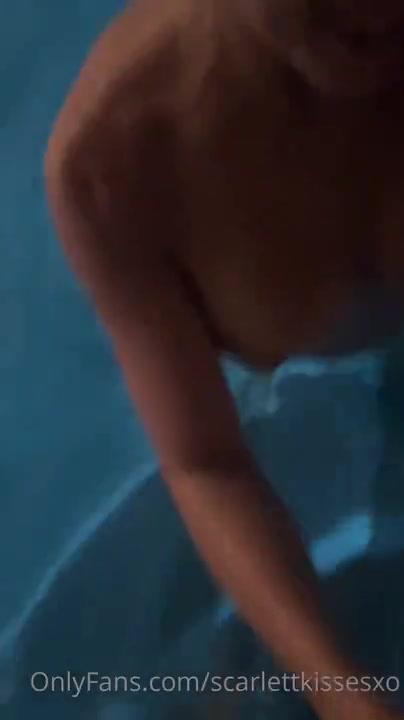 scarlettkissesxo_outdoor_pool_blowjob_onlyfans_video_leaked-qqouvf-influencers-gonewild