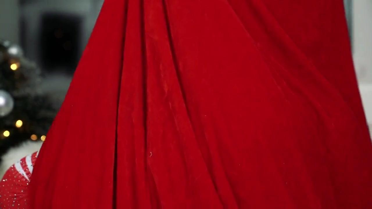 amouranth_nude_xmas_socks_tease_onlyfans_video_leaked-epmfql-influencersgonewild