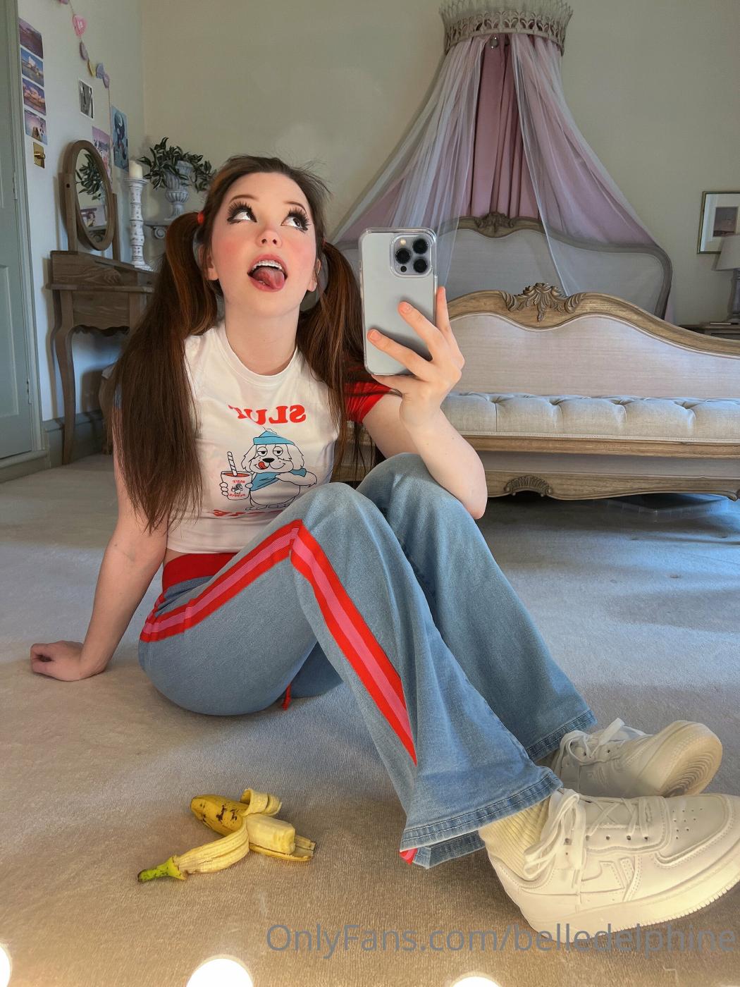 belle_delphine_casual_outfit_onlyfans_set_leaked-dmnsut-influencersgonewild