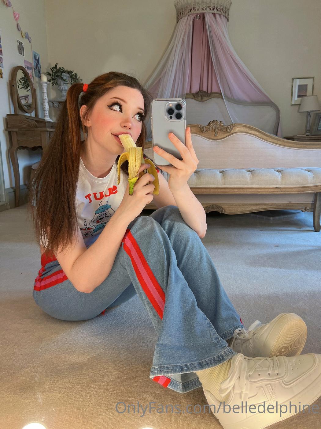 belle_delphine_casual_outfit_onlyfans_set_leaked-zdfgat-influencersgonewild