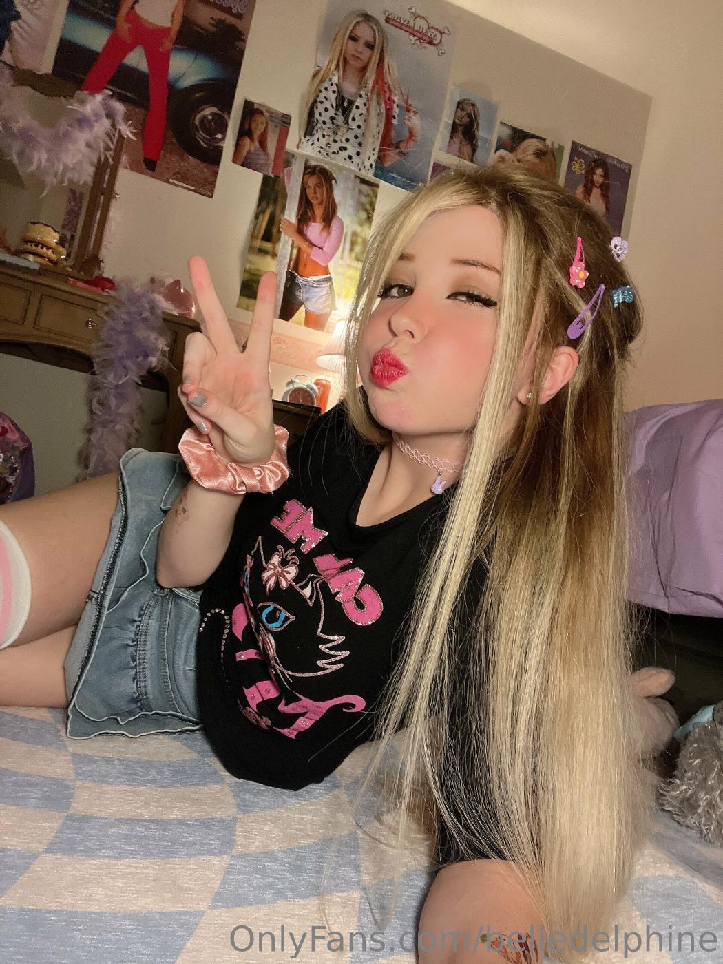 belle_delphine_nude_nostalgia_quest_onlyfans_set_leaked-scfenu-influencersgonewild