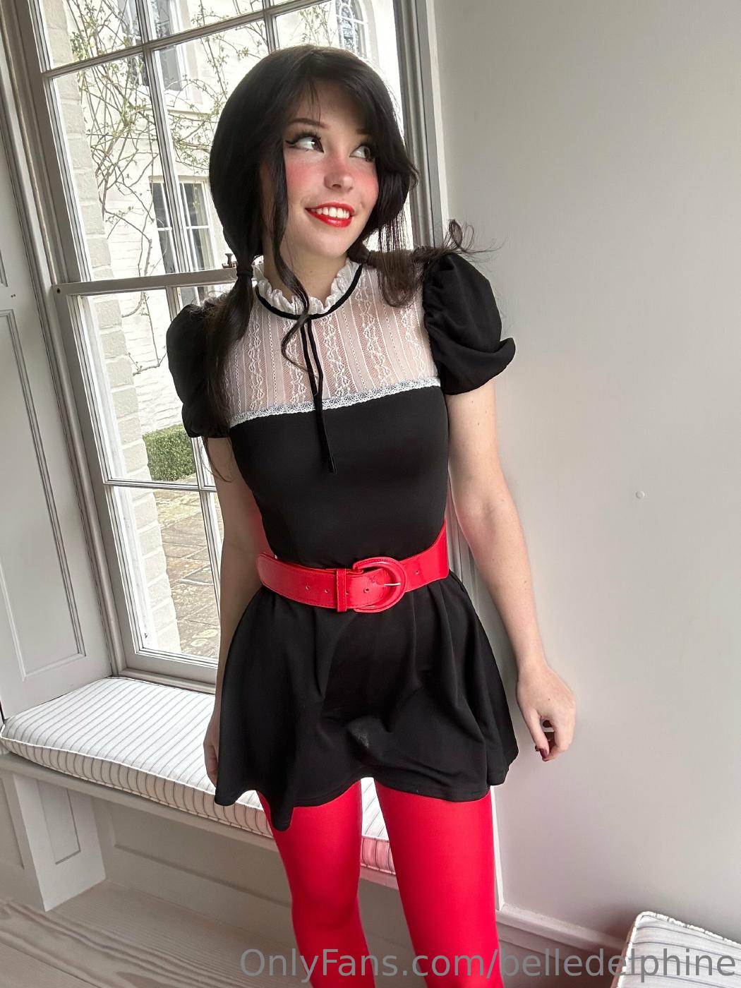 belle_delphine_nude_pussy_outfit_strip_onlyfans_set_leaked-cbdbao-influencersgonewild