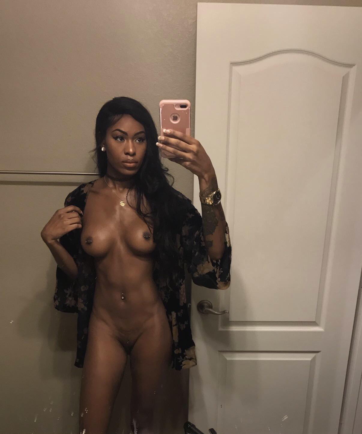 nadia_jay_nude_cumshot_selfies_onlyfans_set_leaked-dxqokh-influencersgonewild
