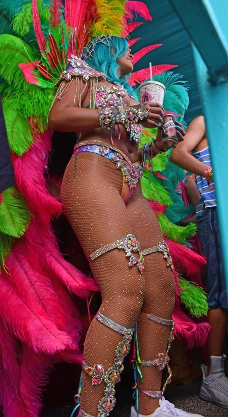 rihanna_barbados_festival_pussy_slip_leaked-nieibv-influencersgonewild