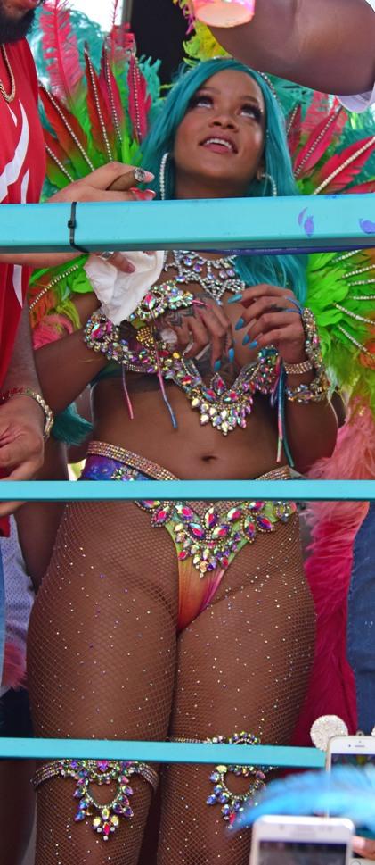 rihanna_barbados_festival_pussy_slip_leaked-xvmlwg-influencersgonewild