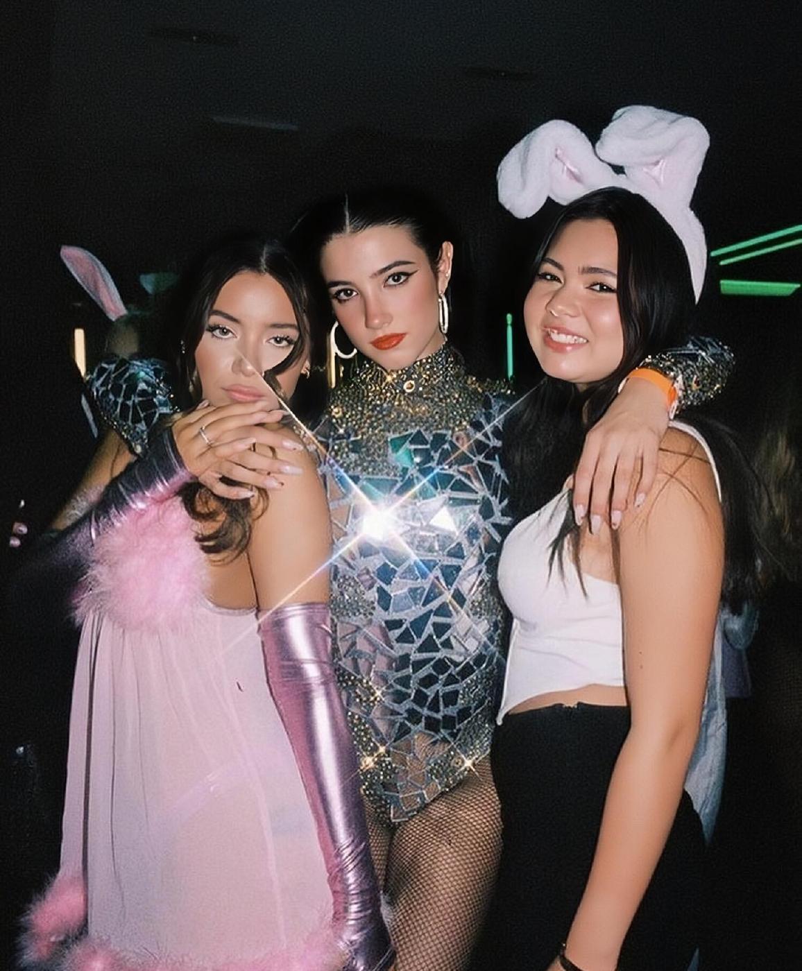 charli_damelio_sexy_halloween_cosplay_set_leaked-dnrnbe-influencersgonewild