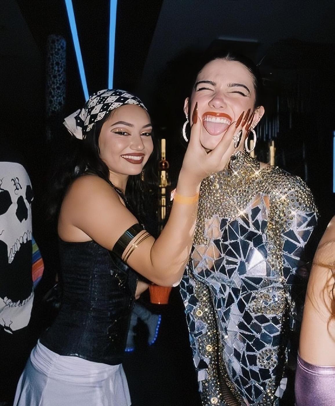 charli_damelio_sexy_halloween_cosplay_set_leaked-qyersd-influencersgonewild