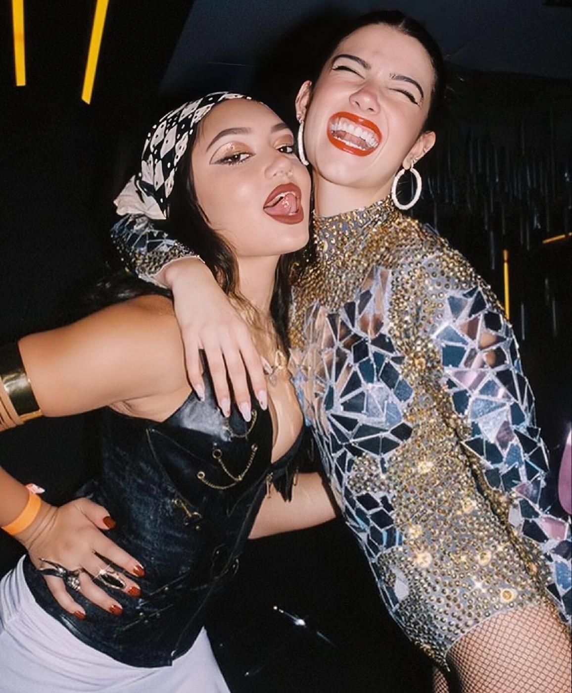 charli_damelio_sexy_halloween_cosplay_set_leaked-xvbxuv-influencersgonewild
