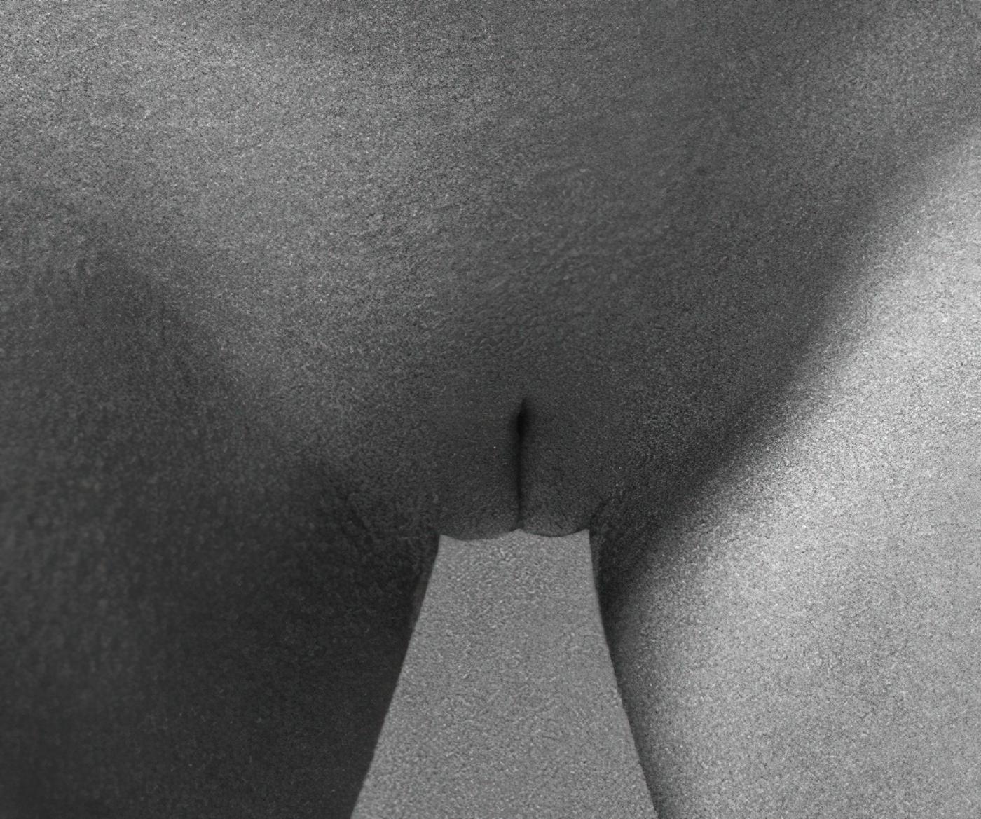 kim_kardashian_nude_body_paint_outtakes_set_leaked-kgoicq-influencersgonewild