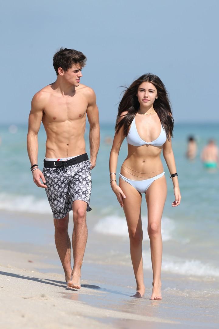 madison_beer_bikini_camel_toe_public_beach_set_leaked-fsjcmt-influencersgonewild