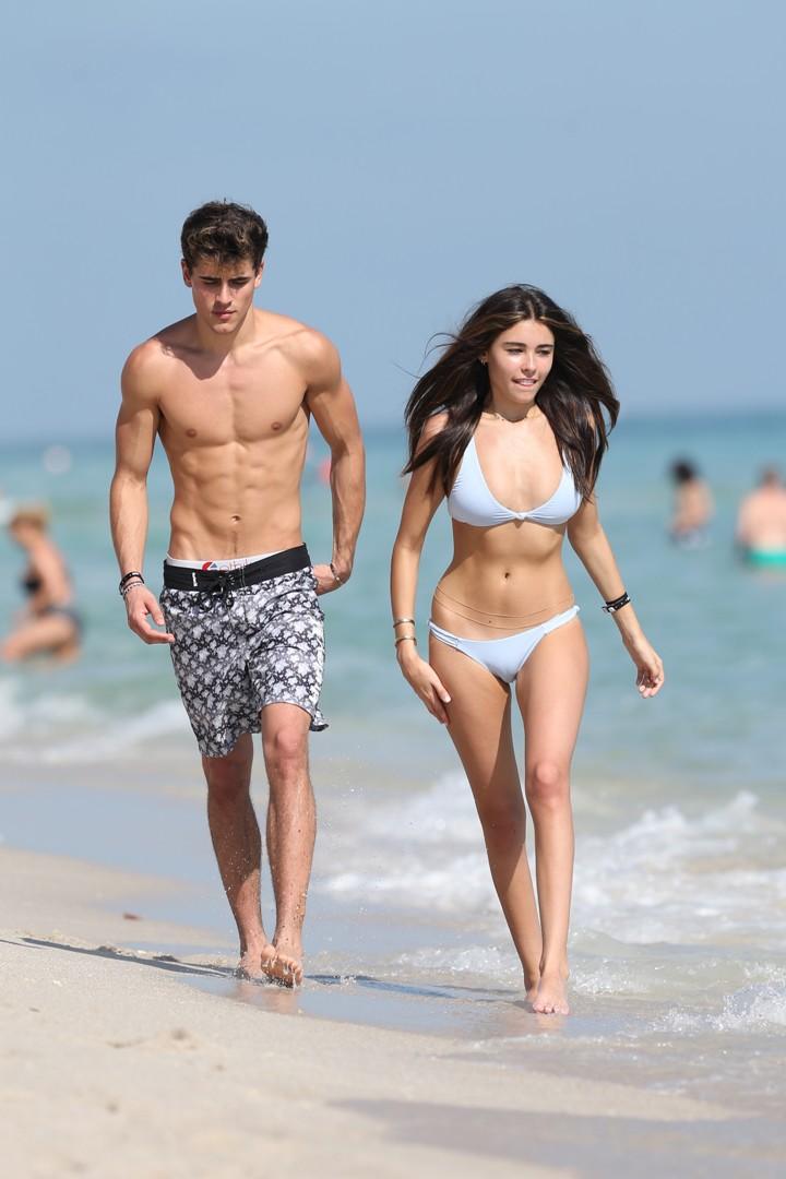 madison_beer_bikini_camel_toe_public_beach_set_leaked-hmcxkz-influencersgonewild