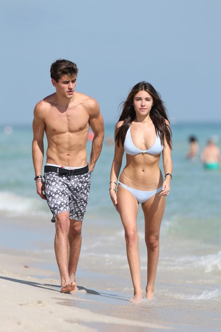 madison_beer_bikini_camel_toe_public_beach_set_leaked-zodjis-influencersgonewild
