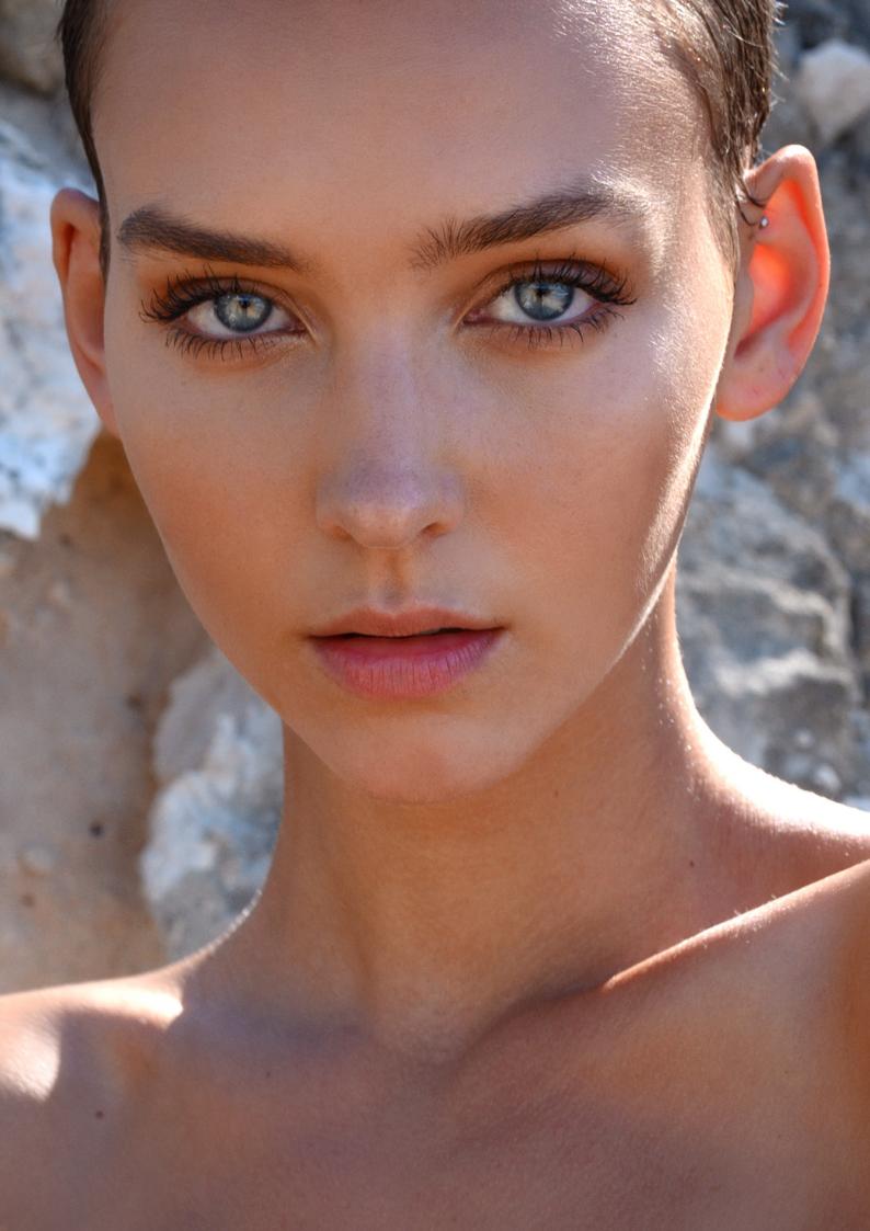 rachel_cook_nude_field_modeling_patreon_video_leaked-hmwdov-influencersgonewild