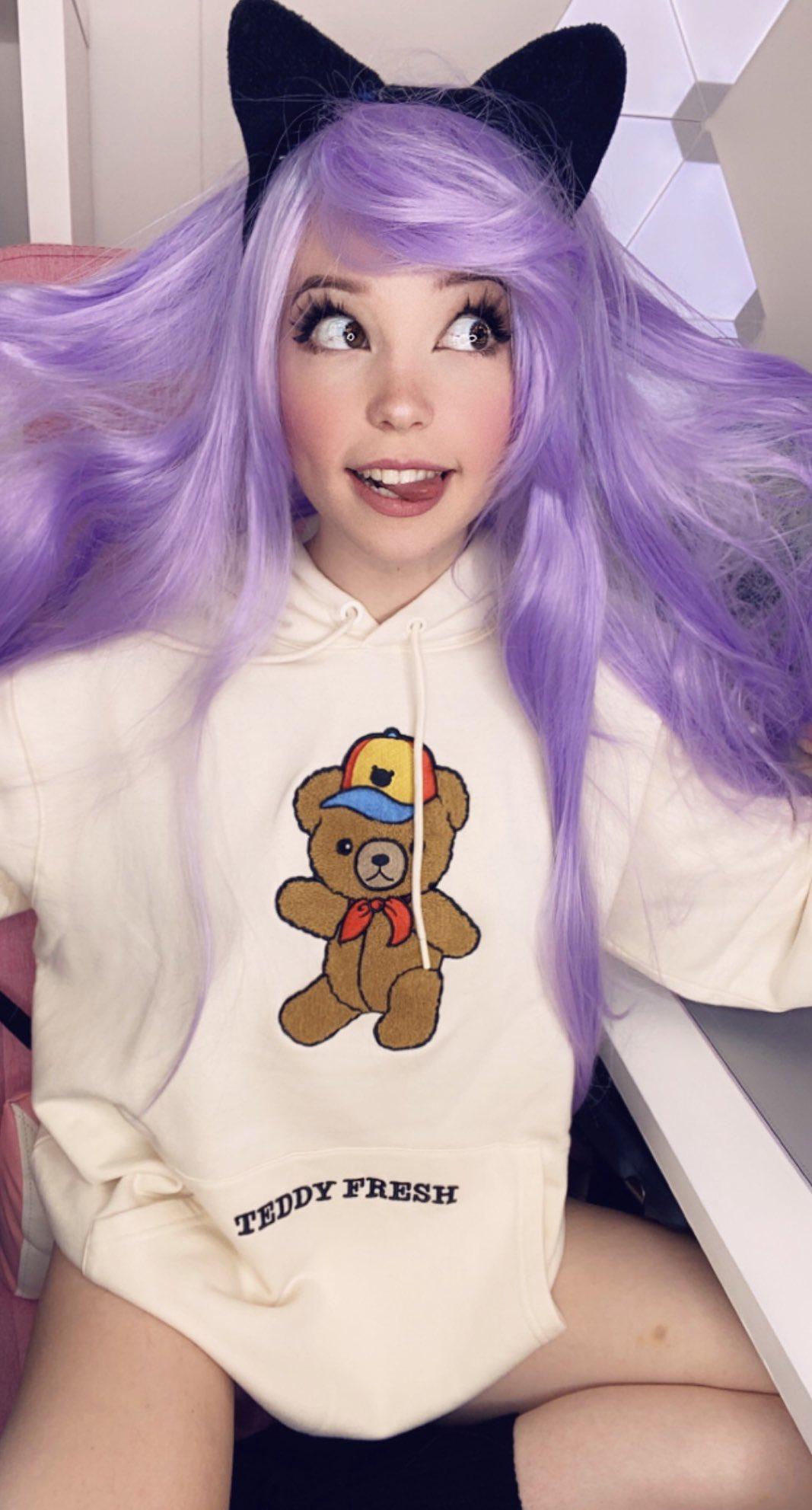 belle_delphine_teddy_fresh_sweatshirt_onlyfans_set-ochtdm-influencersgonewild