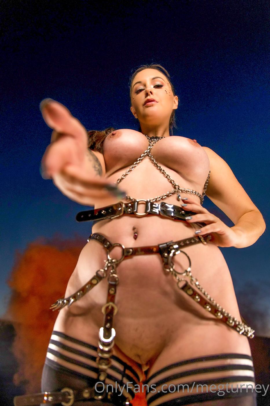 meg_turney_naked_boobie_bat_onlyfans_set_leaked-tdrppa-1-influencersgonewild