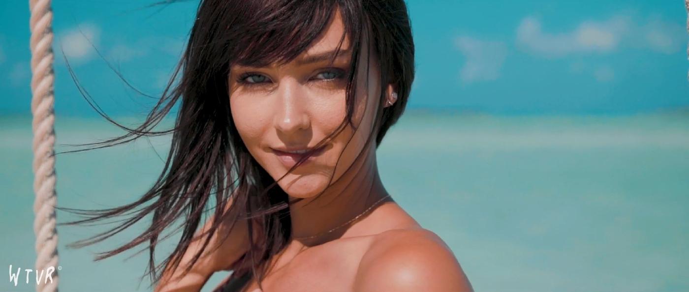 rachel_cook_beach_bikini_modeling_patreon_video_leaked-jknqhb-influencersgonewild