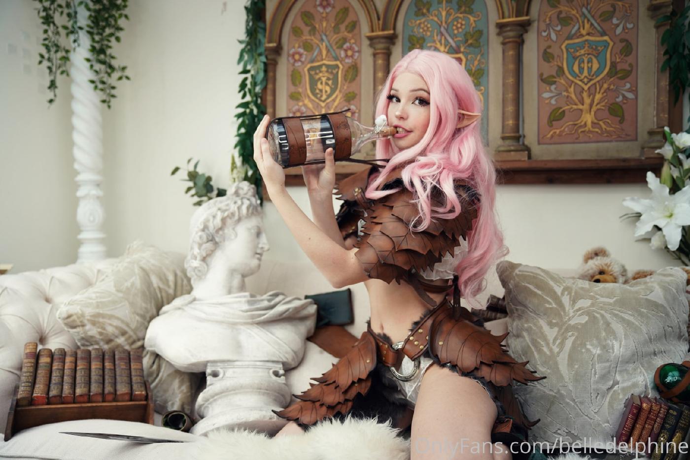 belle_delphine_lewd_apollo_onlyfans_set-kcahdi-influencersgonewild