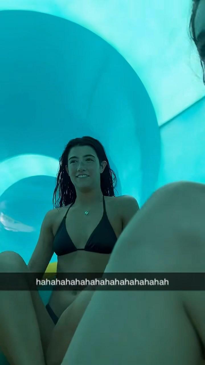 charli_damelio_bikini_waterpark_video_leaked-hawfyx-influencersgonewild