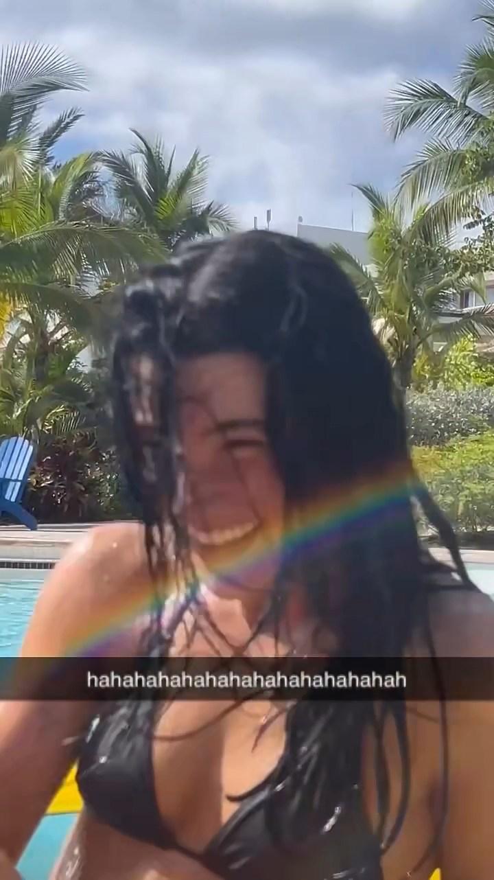 charli_damelio_bikini_waterpark_video_leaked-vpoujf-influencersgonewild