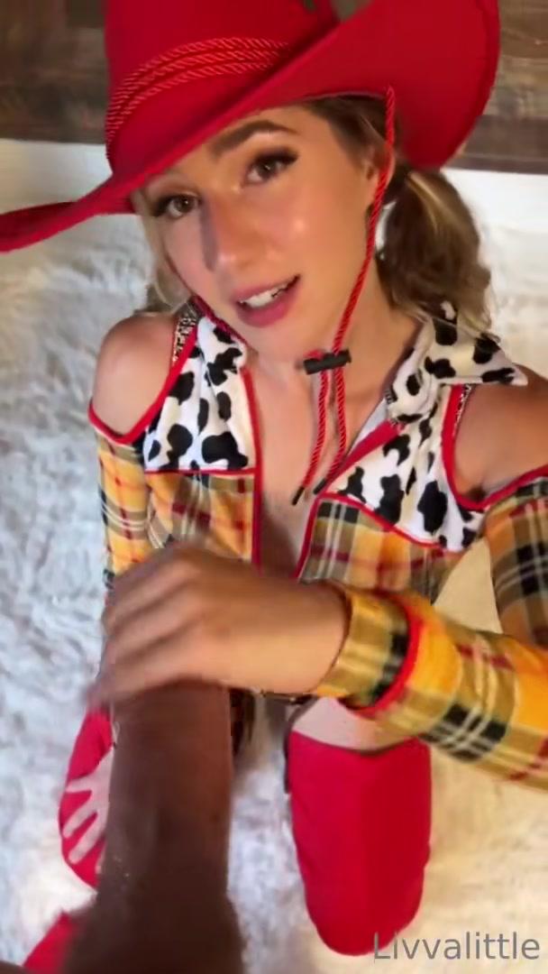 livvalittle_cowgirl_bwc_blowjob_onlyfans_video_leaked-zvuawk-influencersgonewild