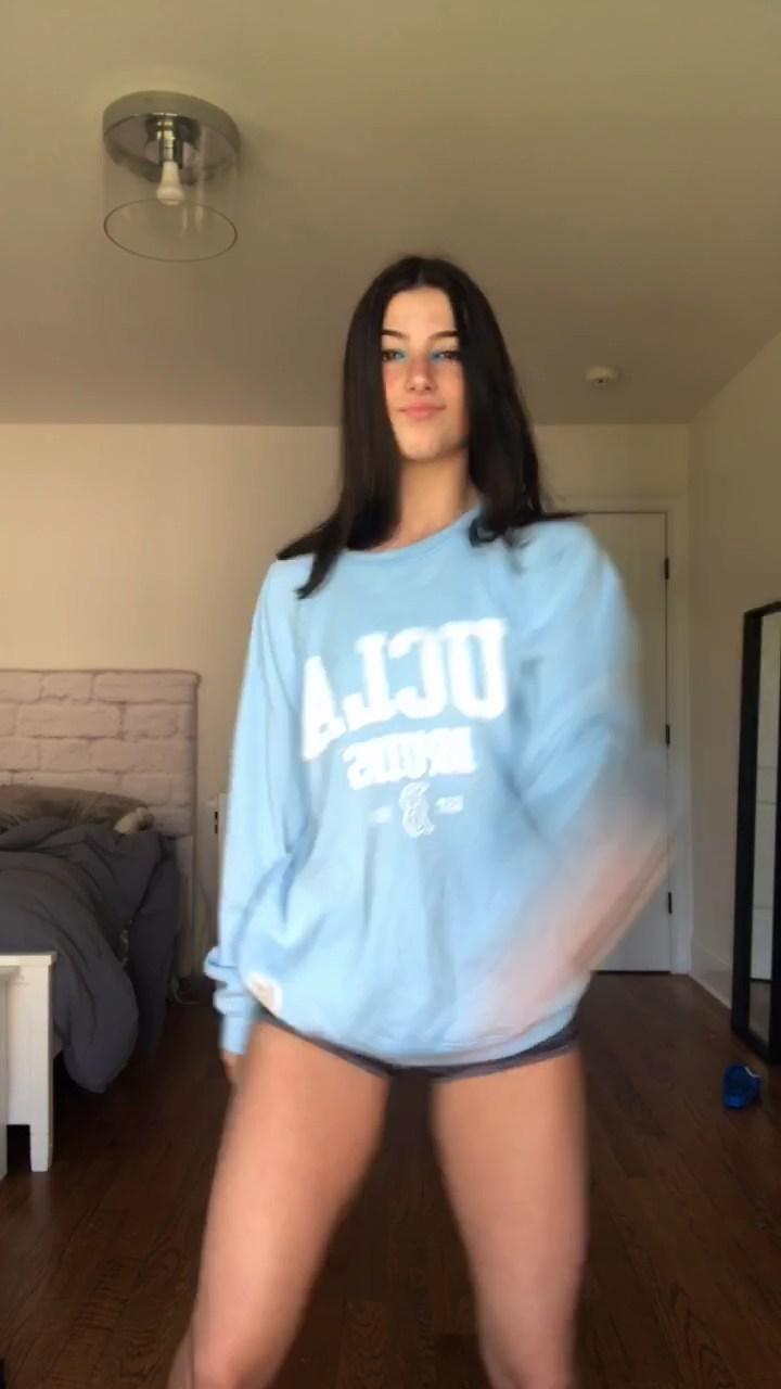 charli_damelio_biking_shorts_camel_toe_video_leaked-tbjcff-influencersgonewild