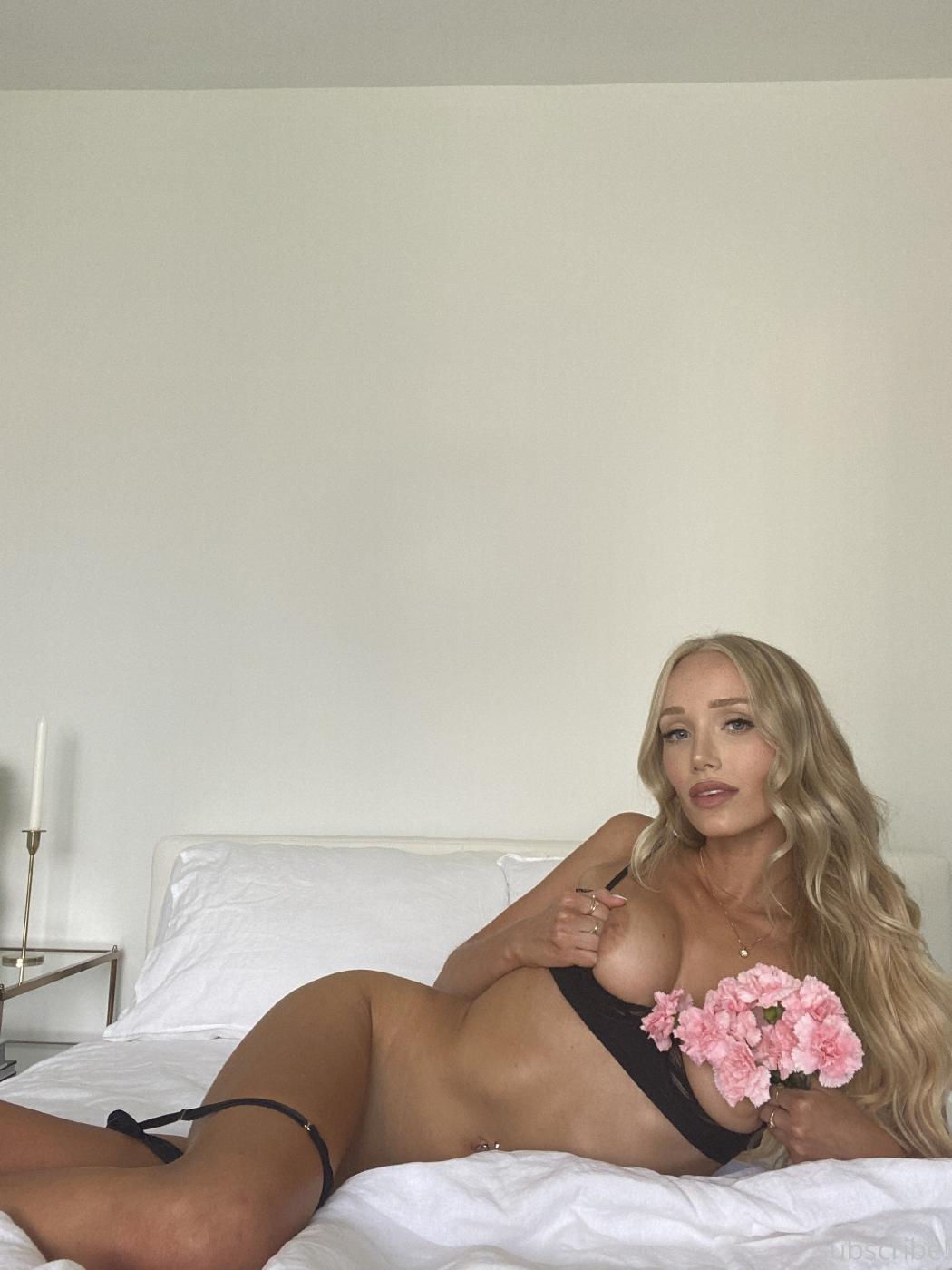 gwengwiz_nude_onlyfans_pictures_leaked-hflmfe-influencersgonewild