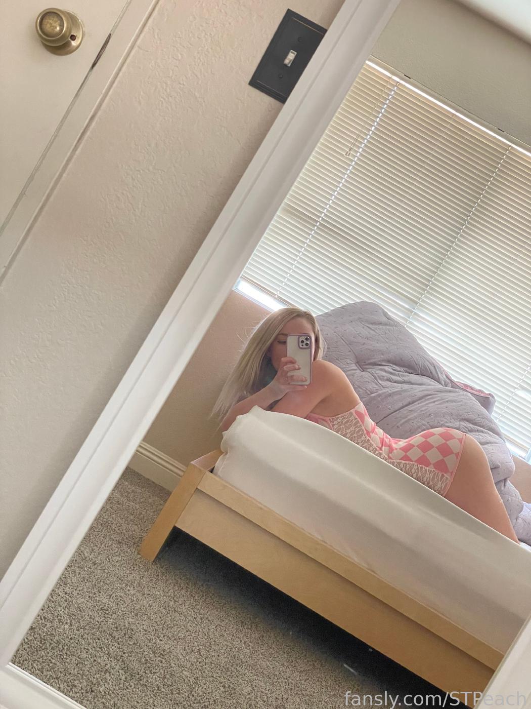 stpeach_see-through_checkered_lingerie_fansly_video_leaked-ekeuwh-influencersgonewild