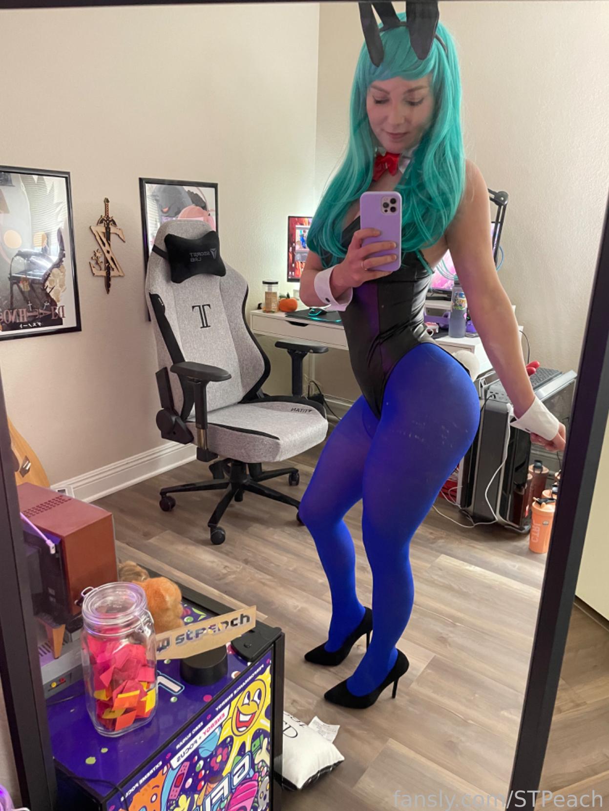 stpeach_slutty_bunny_cosplay_fansly_set_leaked-qxhwwa-1-influencersgonewild
