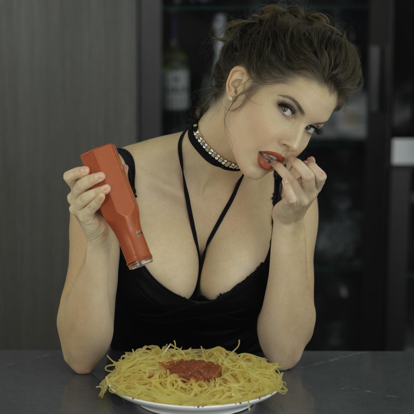 amanda_cerny_calendar_2021_leaked-ucdybs-influencers-gonewild
