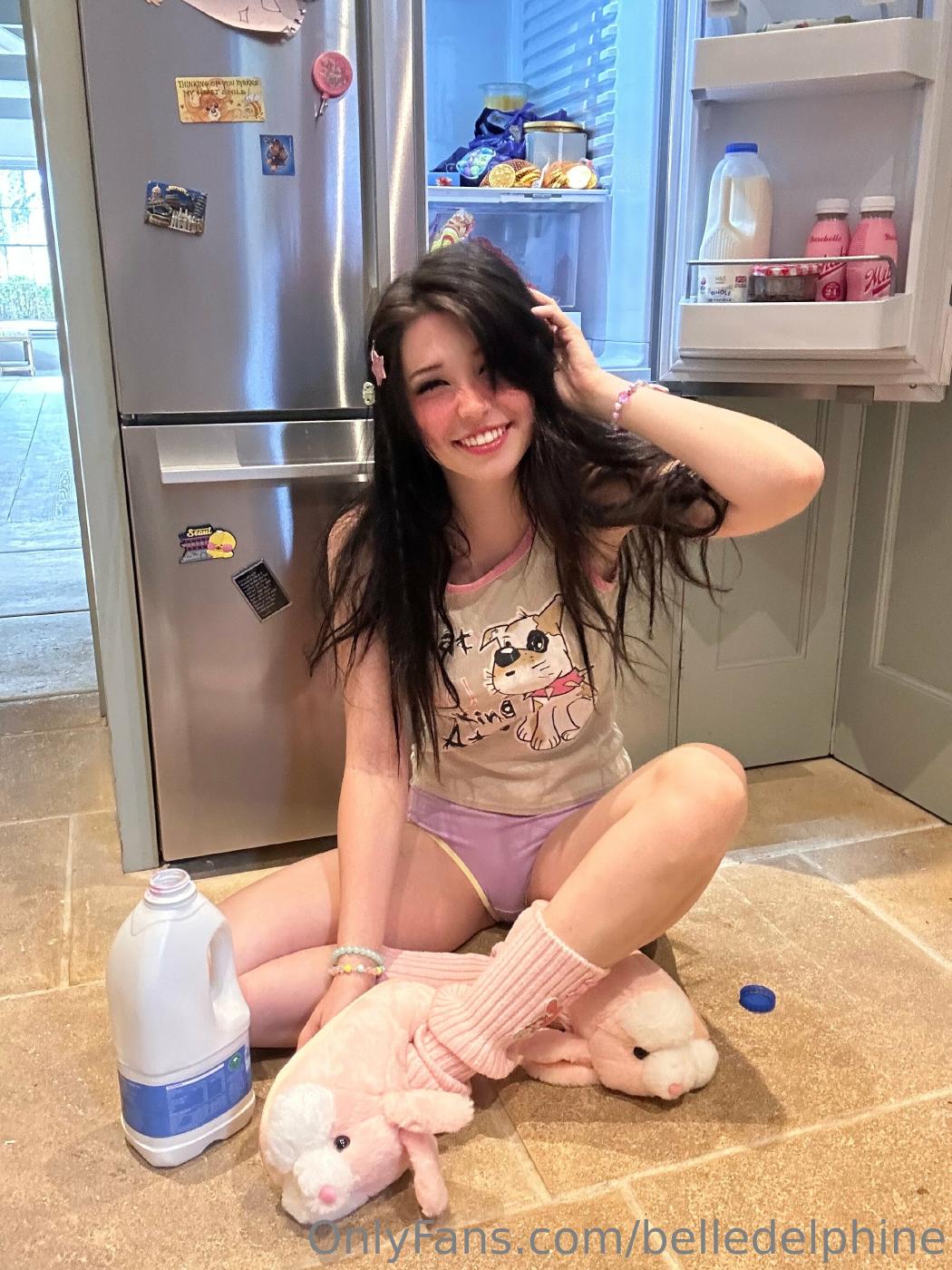 belle_delphine_first_post_back_2023_onlyfans_set_leaked-zgckzb-influencers-gonewild