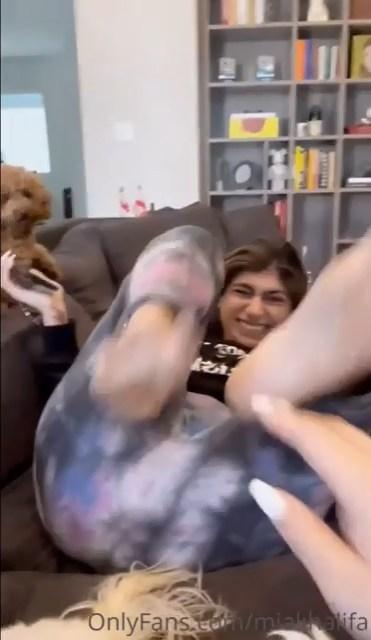 mia_khalifa_pov_feet_tickle_onlyfans_video_leaked-eylaps-influencers-gonewild